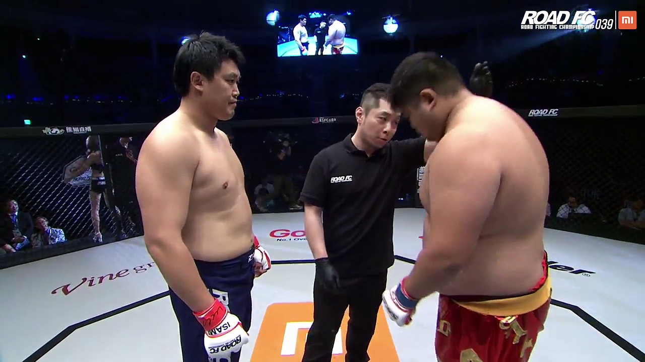 Vimeo MMA : le combat se termine après 7 secondes et un coup dans les testicules